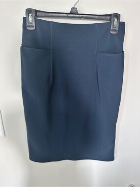 Snoga pencil skirt